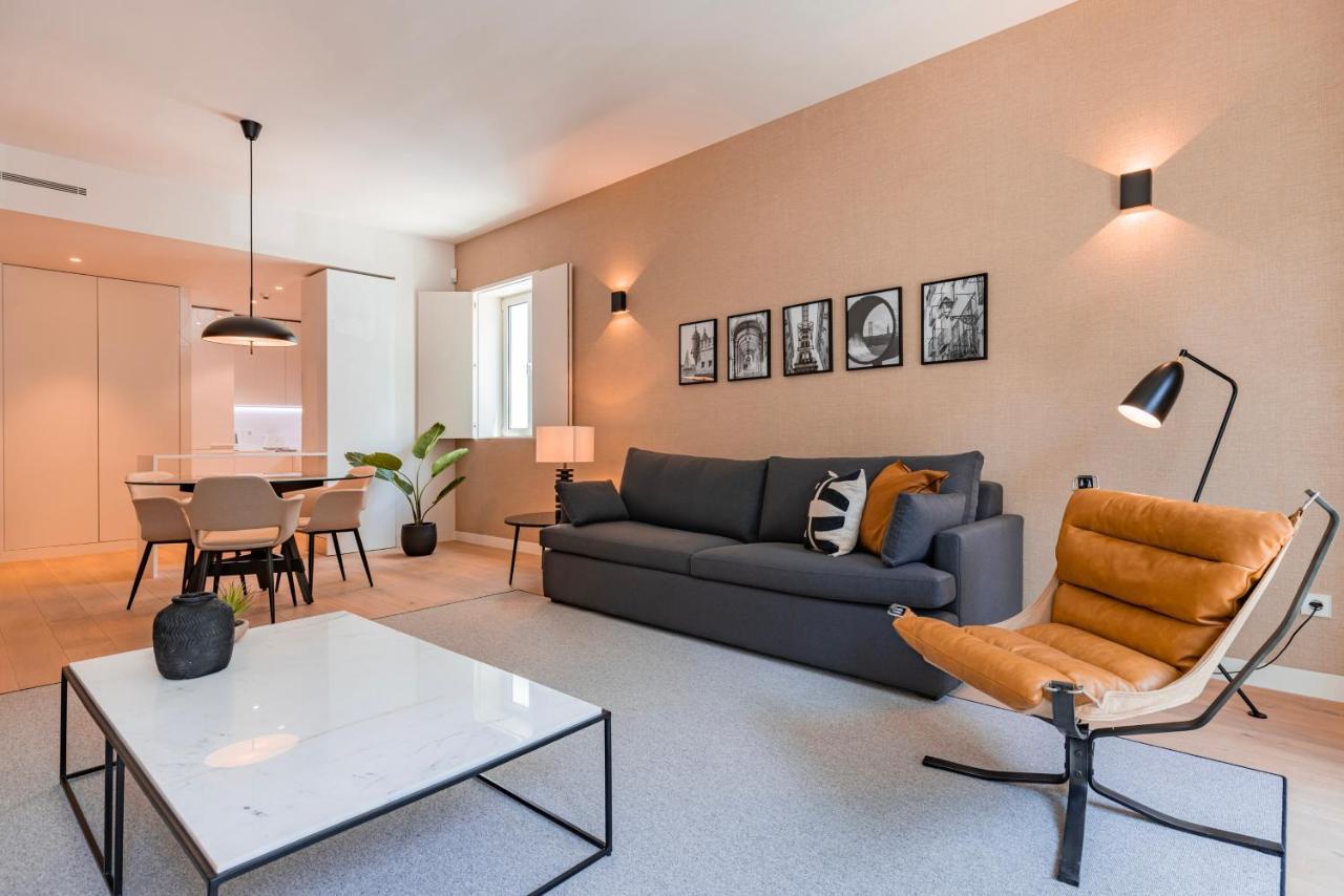 Liberdade Elegance W/rooftop Pool By Lovelystay Apartament
