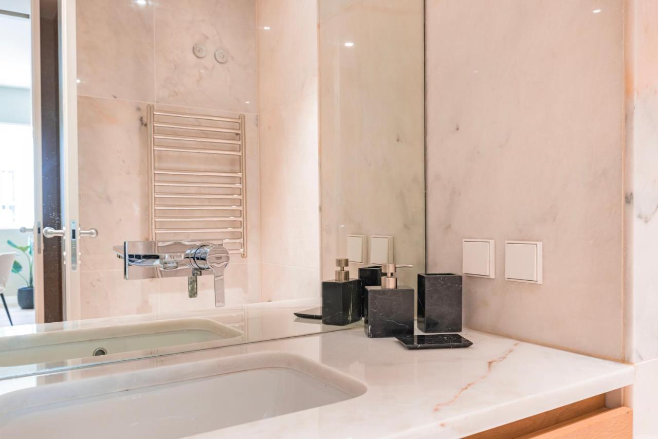 Apartament Liberdade Elegance W/rooftop Pool By Lovelystay Lizbona